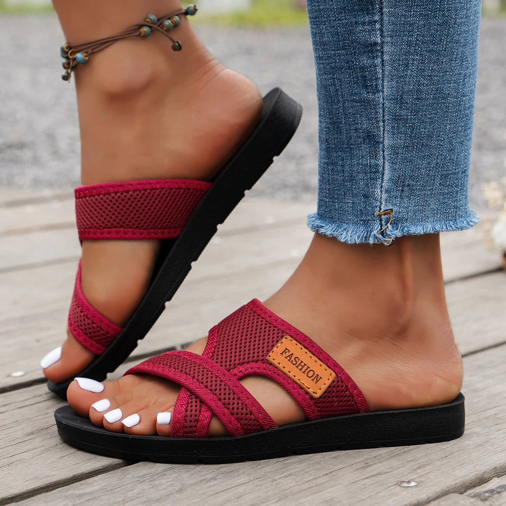 Fashionable and Versatile Sports-Style Women's Sandals, Mesh Fabric, Breathable, Comfortable, Skin-Friendly, Suitable for Indoor and Outdoor Wear, Flat Sandals