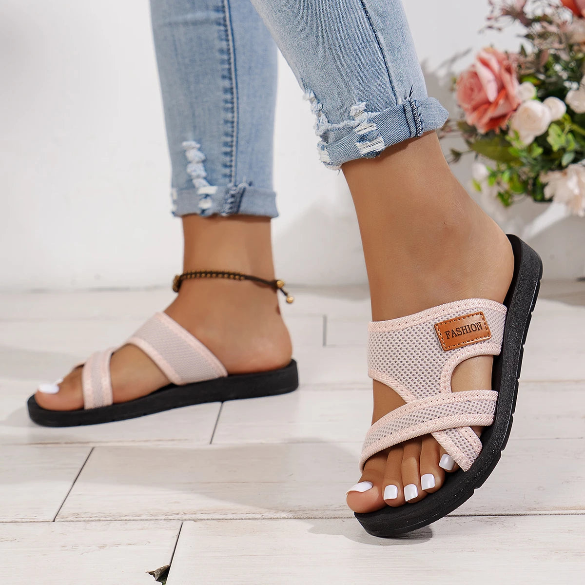 Fashionable and Versatile Sports-Style Women's Sandals, Mesh Fabric, Breathable, Comfortable, Skin-Friendly, Suitable for Indoor and Outdoor Wear, Flat Sandals