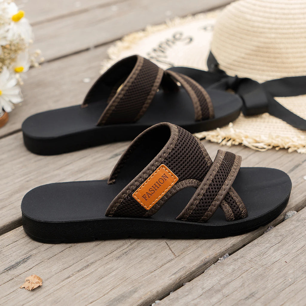 Fashionable and Versatile Sports-Style Women's Sandals, Mesh Fabric, Breathable, Comfortable, Skin-Friendly, Suitable for Indoor and Outdoor Wear, Flat Sandals