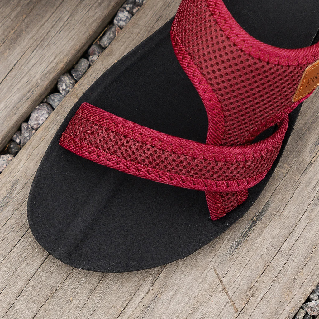 Fashionable and Versatile Sports-Style Women's Sandals, Mesh Fabric, Breathable, Comfortable, Skin-Friendly, Suitable for Indoor and Outdoor Wear, Flat Sandals